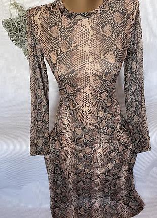 Роскошное трендовое платье в пол