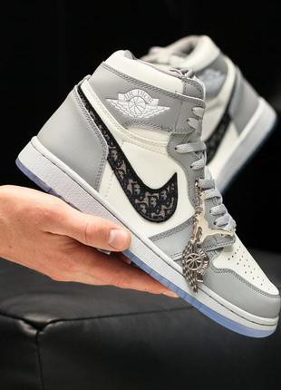 Жіночі кросівки nike air jordan 1 retro | жіночі кросівки найк