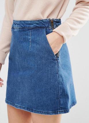 Синяя джинсовая мини юбка-трапеция4 фото
