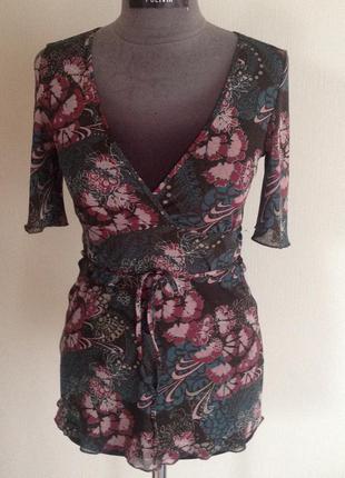 Красивая нежная блуза.