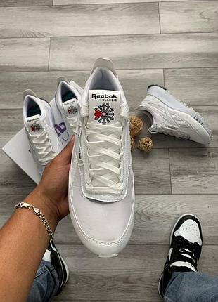 Чоловічі демісезонні спортивні кросівки reebok classic