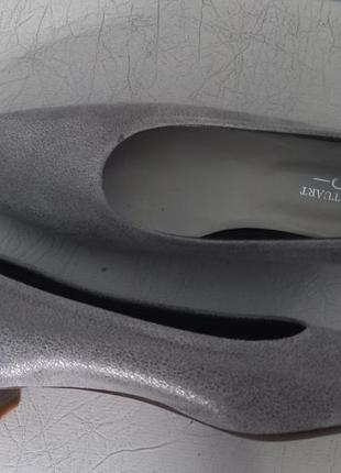 Туфли-лодочки замшевые, бежевые, новые.  размер 39. elizabeth stuart.2 фото