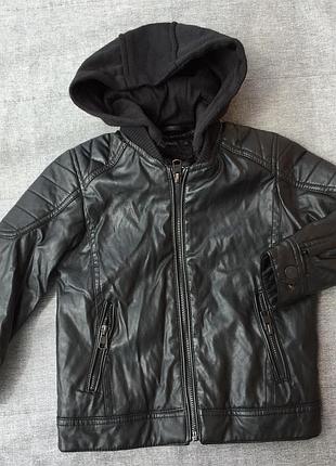 Курточка zara 4 роки.
