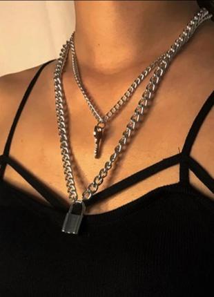 Подвійний багатошаровий ланцюг ланцюжок на шию з замком і ключем в срібному кольорі
