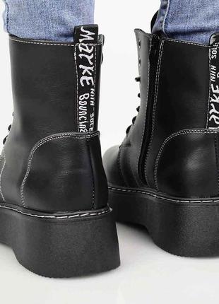 Стильные черные осенние деми ботинки на платформе толстой подошве шнуровке модные3 фото