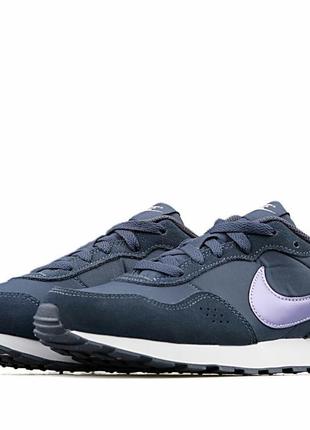 Новые женские осенние кроссовки nike md valiant1 фото