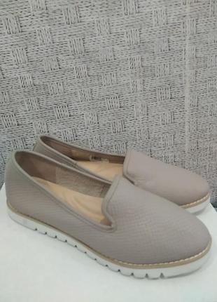 Туфлі жіночі