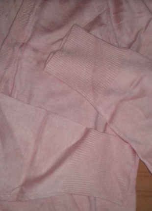 Нежньій светрик з вьірезом 6