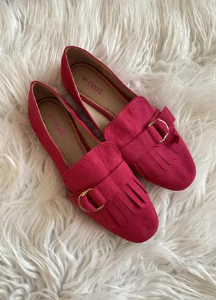 Розовые лоферы от next