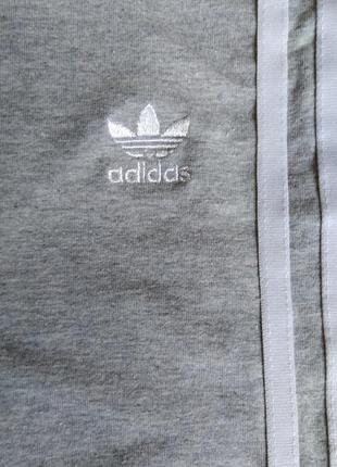 Спортивні adidas