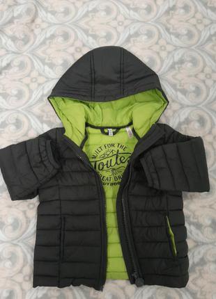 Курточка осеняя 9-12 мес