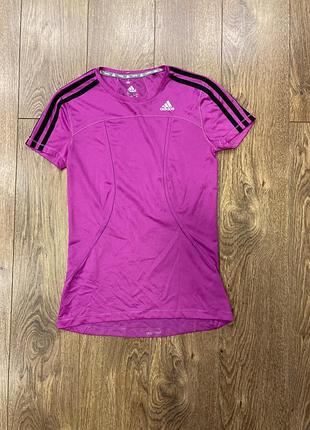 Спортивная футболка adidas