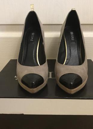 Замшеві туфлі на танкетці cuple