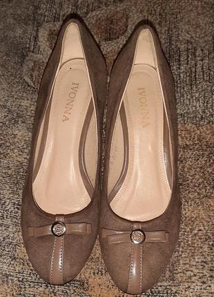 Продам жіночі туфельки