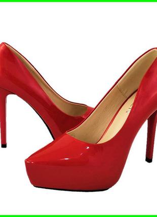 Женские красные модельные туфли на каблуке  / шпильке