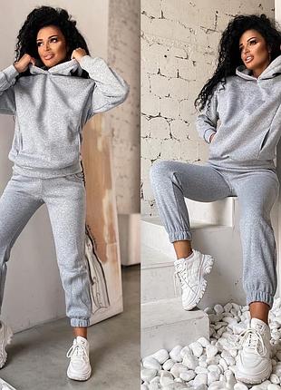 Женский тёплый спортивный костюм на флисе