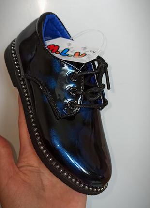 Дитячі лакові туфлі на шнурках і блискавки