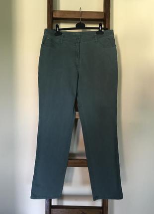 Джинси brax , розмір 44 європейський .