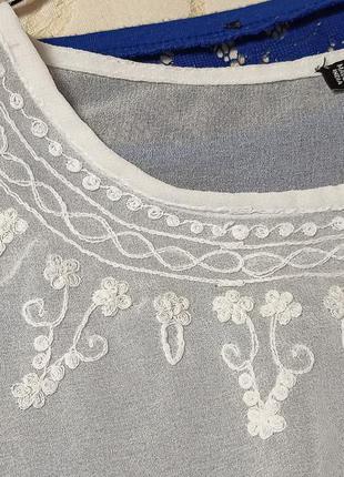 Нежная вискозная блуза с вышивкой,46-48разм.,mango3 фото