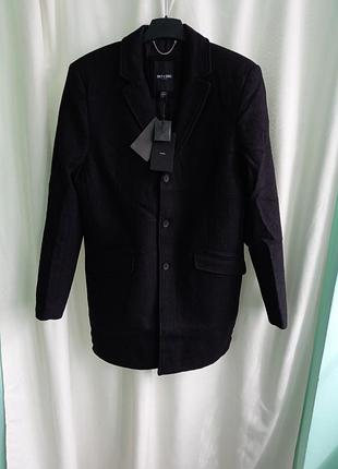 Вовняне пальто чоловіче