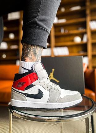 Кросівки nike air jordan 1 high og light smoke grey