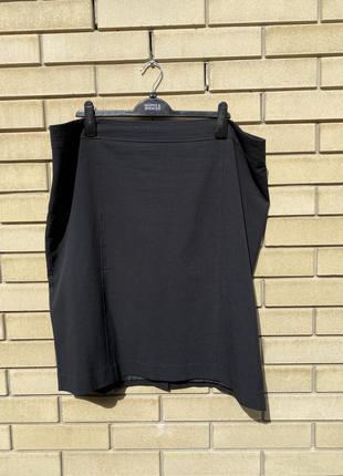 Черная классическая прямая  юбка1 фото