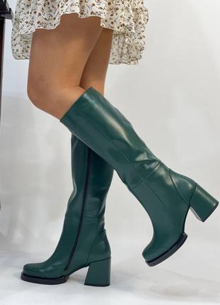 Ексклюзивні чоботи з натуральної італійської шкіри зелені смарагд на підборах3 фото