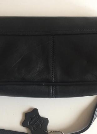 Лаконичная маленькая сумочка из натуральной кожи от country casuals3 фото