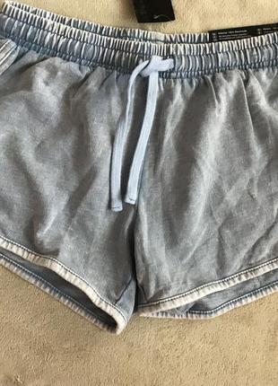 Нові стильні шортики