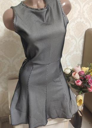 Стильне плаття zara