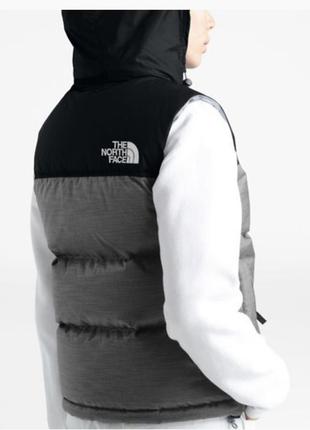 Жилетка нова the north face