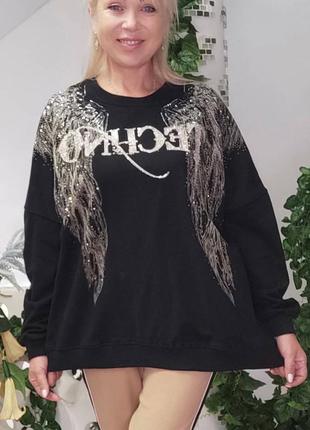 Шикарный батник с инсталляцией из кристаллов турция