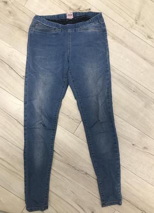 Джинсы стрейчевые