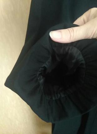 Красивое стильное пальто,из тонкой шерсти.3 фото