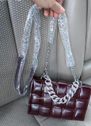 Жіноча сумка в стилі bottega veneta cassette коричнево-баклажанова6 фото
