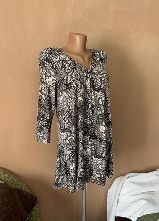 Блузка з довгим рукавом. віскоза