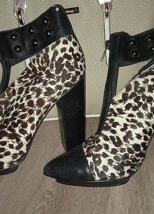 Шкіряні жіночі черевики на підборах 41рр