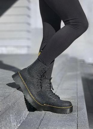 Жіночі черевики dr. martens molly iridescent crackle platform boots