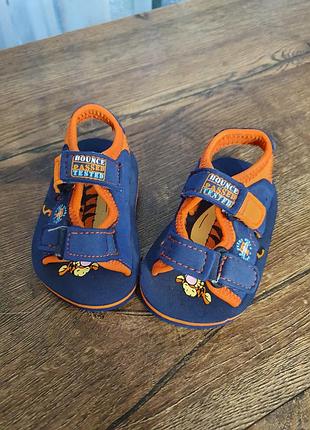 Детские сандали