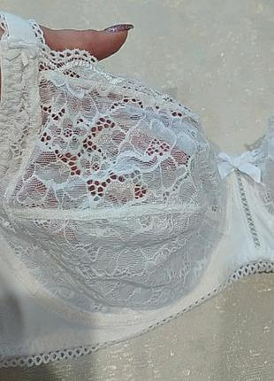 Бюстгальтер