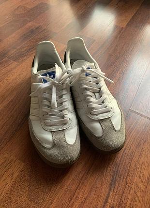 Adidas кроссовки 2