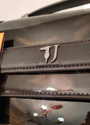 Статусная брендовая лаковая сумка trussardi jeans6 фото