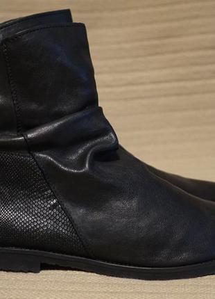 Лаконичные стильные черные кожаные полусапожки felmini австралия 40 р.1 фото