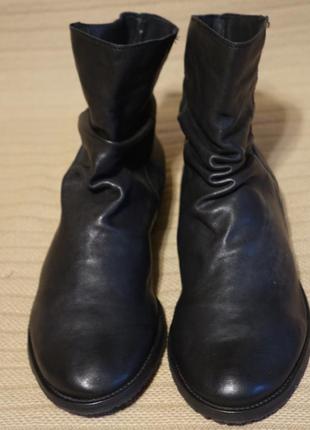 Лаконичные стильные черные кожаные полусапожки felmini австралия 40 р.3 фото