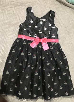 Красивое платье на девочку 5-6 лет2 фото