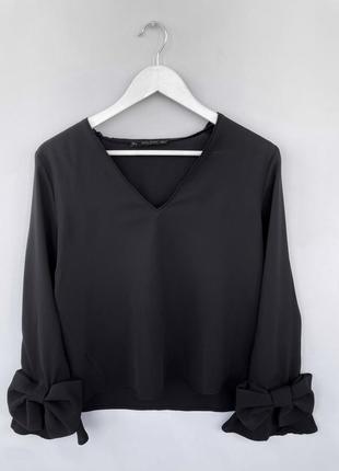 Чорна блузка zara декоративні манжети рукава з бантом лаконічна блузка чёрная блузка zara
