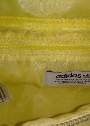 Оригинальная сумка на пояс adidas4 фото