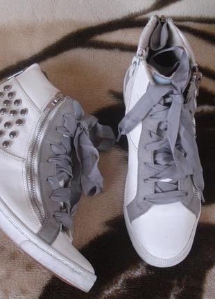 37 р. шикарные фирменные белые кожаные ботиночки/ сникерсы4 фото