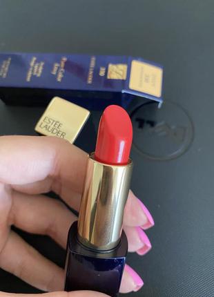 Помада estee lauder pure color envy sculpting lipstic3 фото