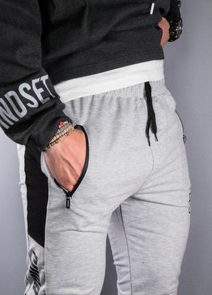 Чоловічі спортивні штани puma gray2 фото